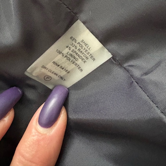 Classy Calvin Klein Women's Dark Navy Skirt Suit. Size 12 - Picture 14 of 14